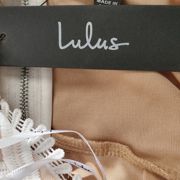 Lulu's White Lace Midi Dress - Picture 4 of 12